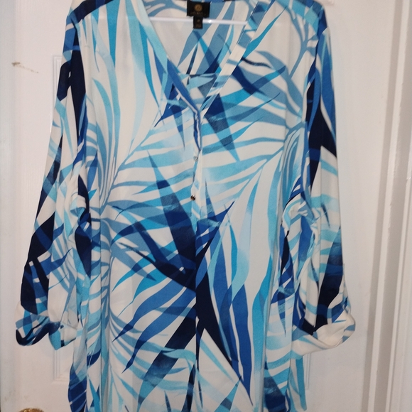 JM Collection Aqua and Navy Abstract Blouse 4X PTP 29" - Picture 3 of 3